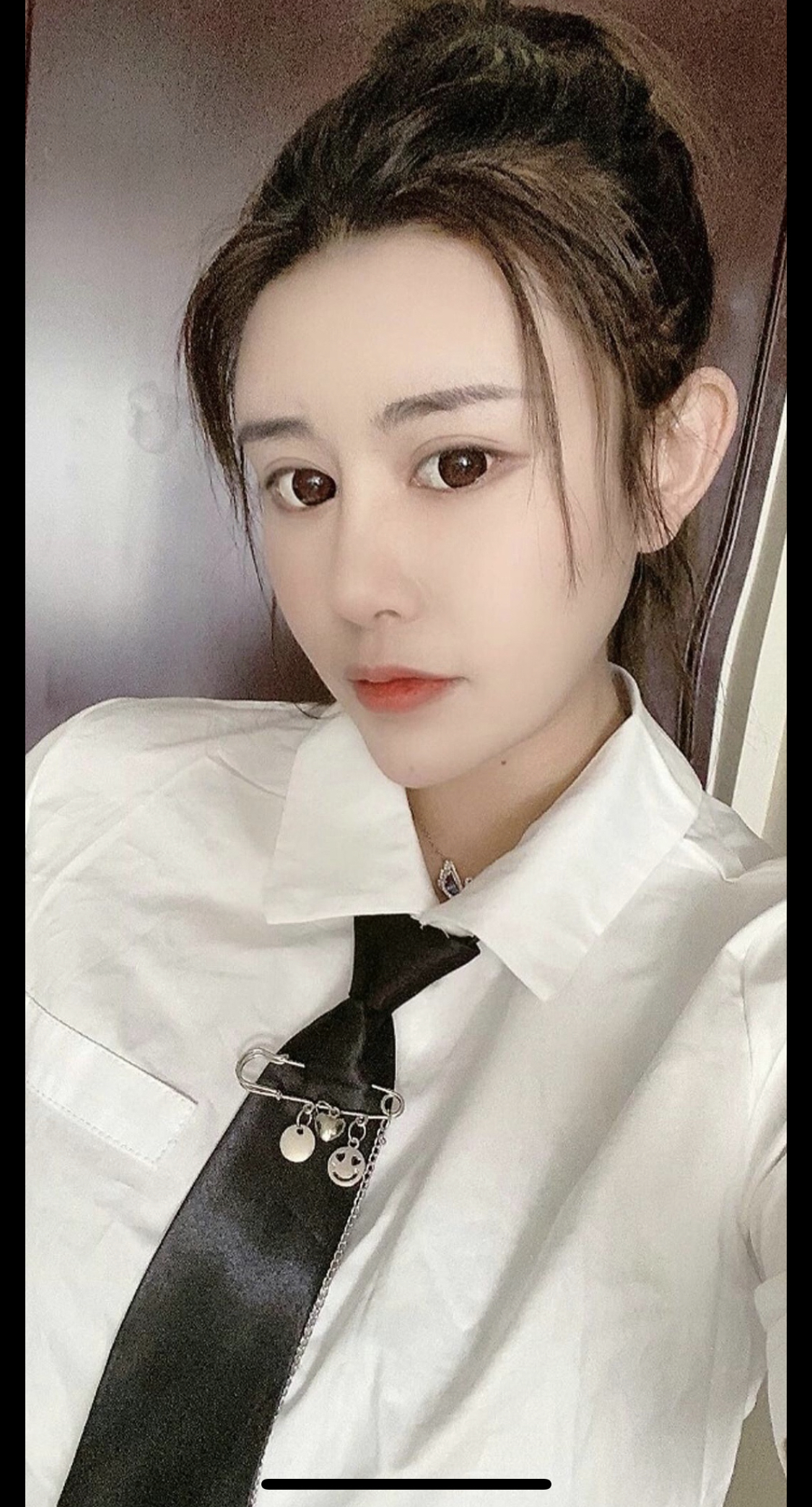 福山檀香苑小区里的美女